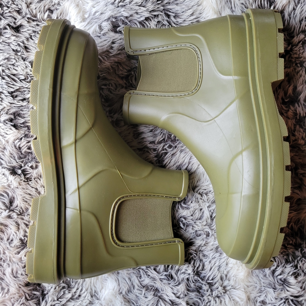 Joe Fresh Men's Olive Boots